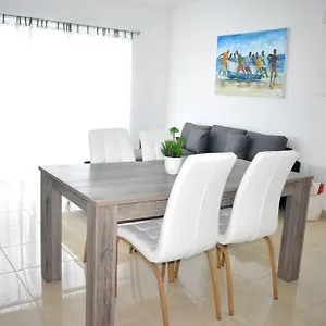 Lovely - Luxury 3 Bedrooms 500m From The Beach. Santa Maria
